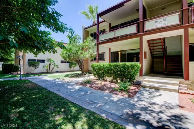 MLS: 2606341 Condo For Sale