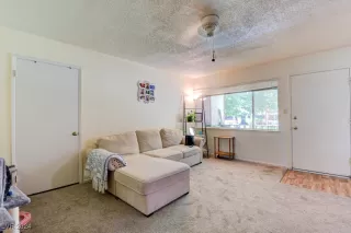 Photo #2: 2606341 Listing