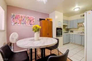 Photo #4: 2606341 Listing