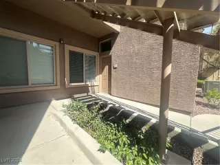 Photo #1: 2606351 Listing 