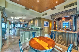 Photo #4: 2606422 Listing 