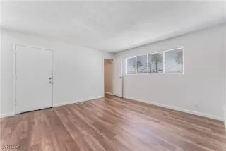 Photo #4: 2606449 Listing 