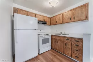 Photo #6: 2606449 Listing 