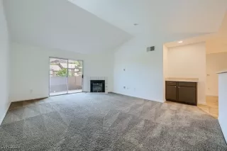 Photo #2: 2606450 Listing 