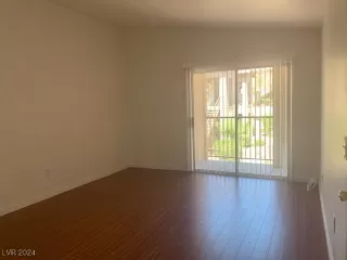 Photo #6: 2606495 Listing 