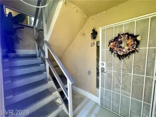 Photo #3: 2606512 Listing