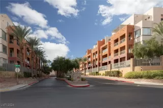 Photo #1: 2606515 Listing 