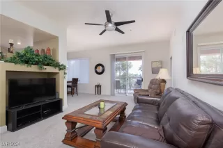 Photo #5: 2606515 Listing 