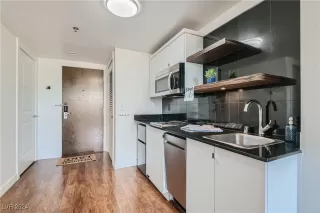 Photo #2: 2606519 Listing 