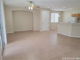 Photo #4: 2606540 Listing 