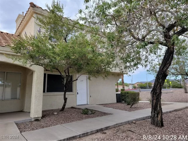 MLS: 2606542 Condo For Sale