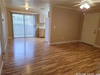 Photo #5: 2606542 Listing 