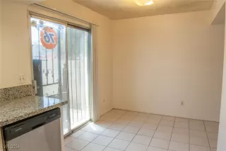 Photo #3: 2606560 Listing 