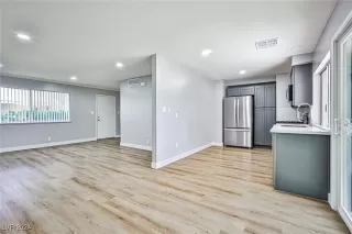 Photo #3: 2606581 Listing 