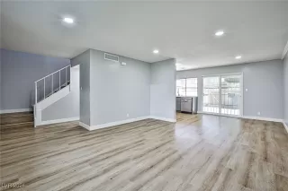 Photo #4: 2606581 Listing 