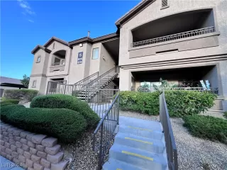 Photo #1: 2606598 Listing 