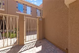 Photo #6: 2606606 Listing 