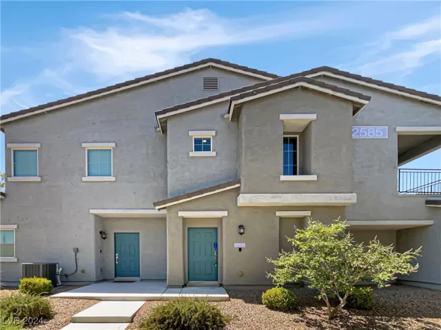 MLS: 2606626 Condo For Sale