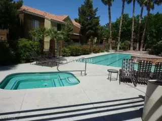 Photo #3: 2606628 Listing 