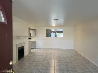 Photo #3: 2606633 Listing 