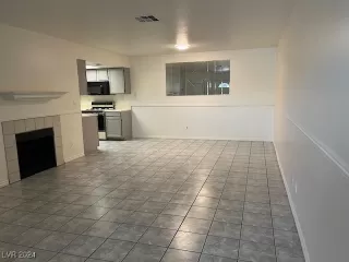 Photo #5: 2606633 Listing 