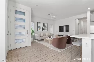 Photo #2: 2606660 Listing