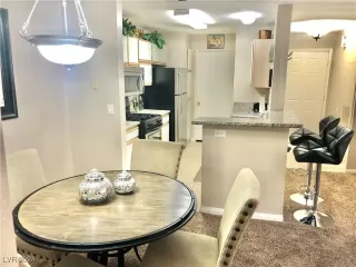 Photo #6: 2606748 Listing 