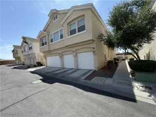 Photo #1: 2606750 Listing 