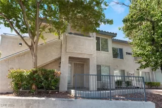 Photo #3: 2606768 Listing 