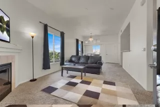 Photo #3: 2606792 Listing