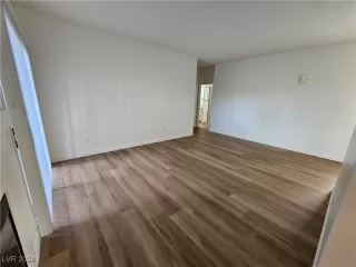 Photo #2: 2606814 Listing 