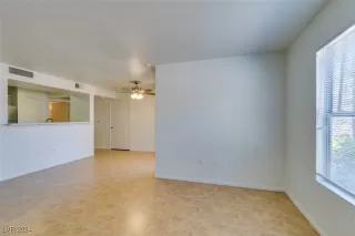 Photo #4: 2606829 Listing 