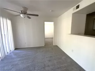 Photo #6: 2606889 Listing