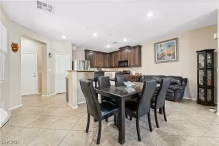 Photo #4: 2606910 Listing 