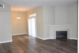 Photo #4: 2606930 Listing 