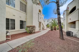 Photo #5: 2606947 Listing 