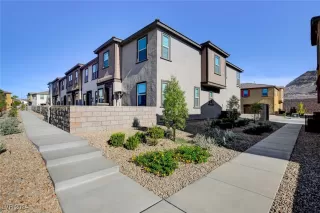 Photo #3: 2606959 Listing 