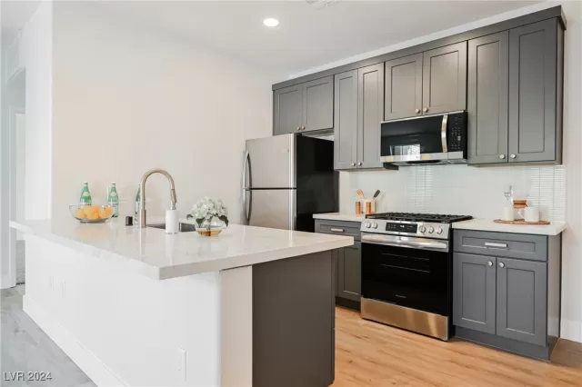 MLS: 2606963 Condo For Sale