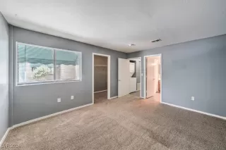 Photo #6: 2606978 Listing