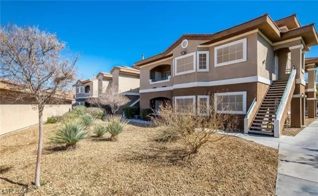 MLS: 2606989 Condo For Sale