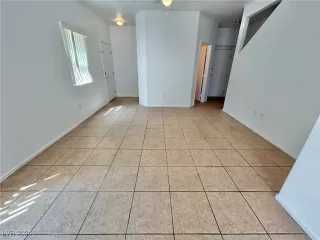 Photo #2: 2606990 Listing 