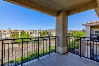 Photo #4: 2607021 Listing