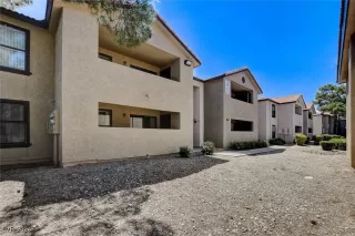 Photo #3: 2607066 Listing