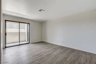 Photo #6: 2607066 Listing