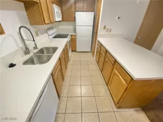 Photo #2: 2607105 Listing 