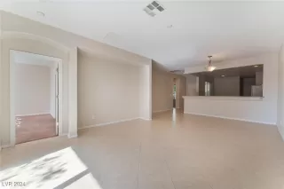 Photo #3: 2607161 Listing 