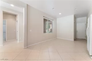 Photo #5: 2607161 Listing 