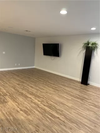 Photo #1: 2607165 Listing 