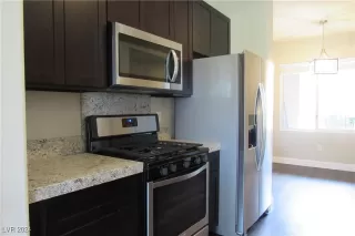 Photo #5: 2607169 Listing 