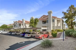 Photo #4: 2607210 Listing 